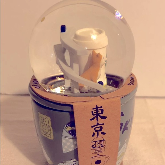 Starbucks Snow Globe MUG NWT Only Sold in Tokyo - Picture 4 of 9